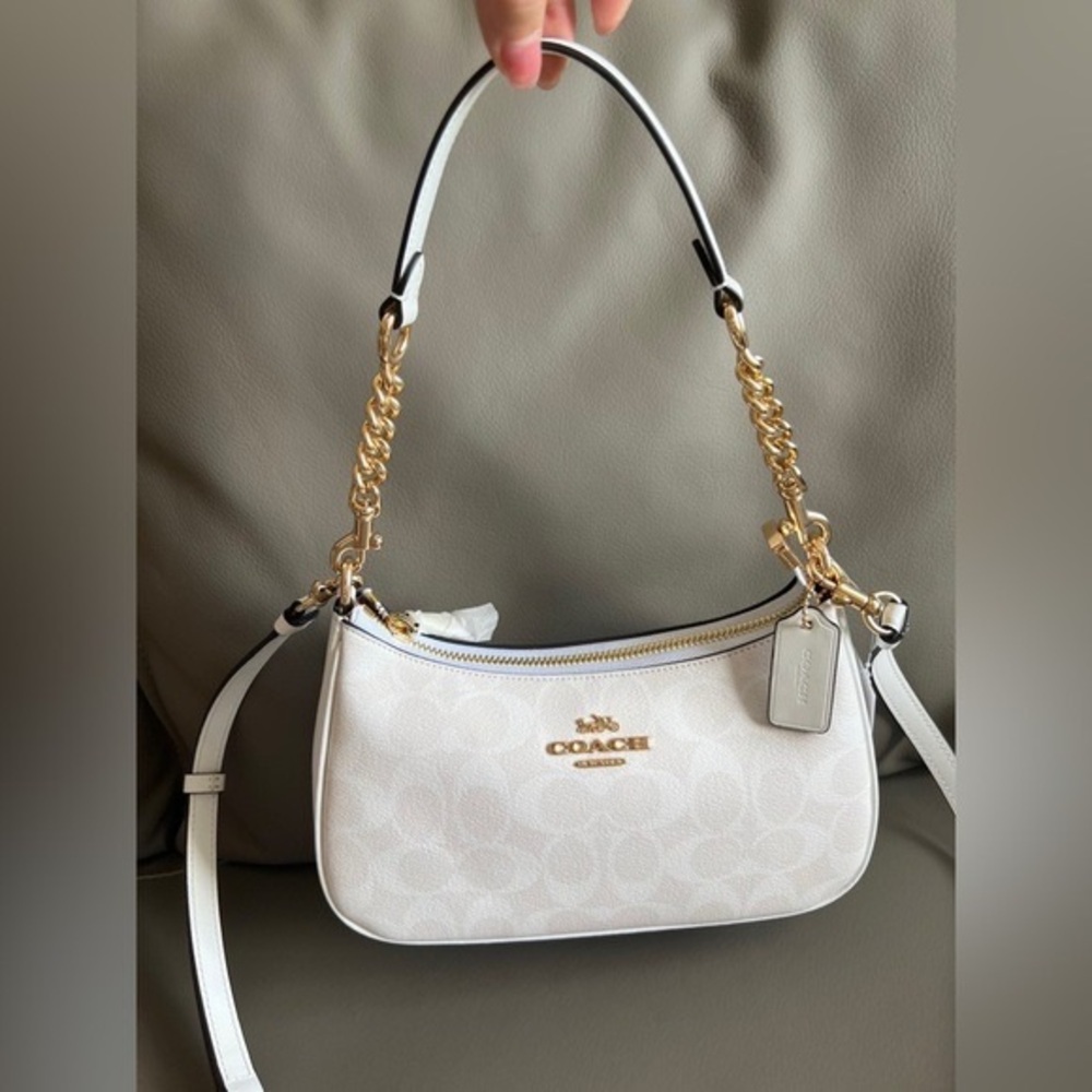 Coach White and Gold Shoulder Bag